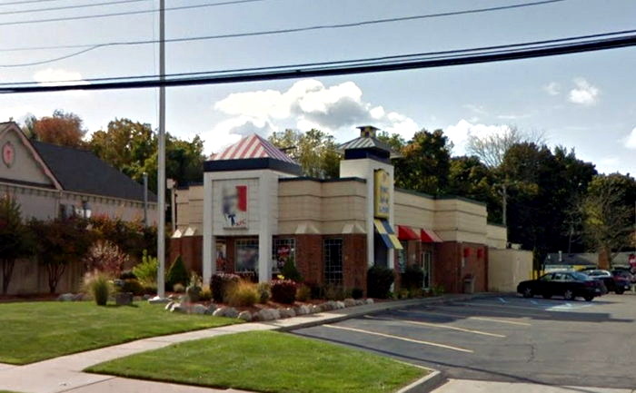 Long John Silvers - Rochester Hills - 606 S Rochester Rd (newer photo)